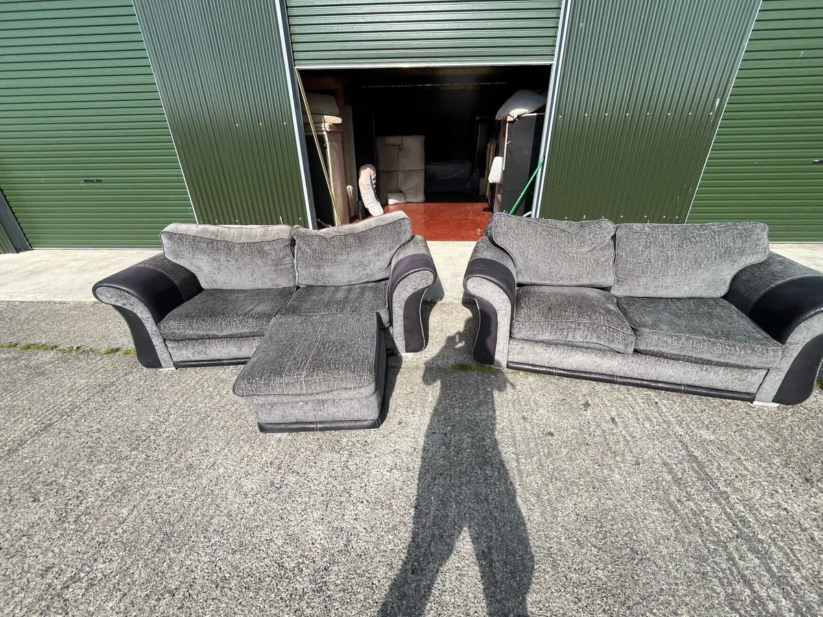 Black/grey 3+2 sofa set delivery available - Image 2