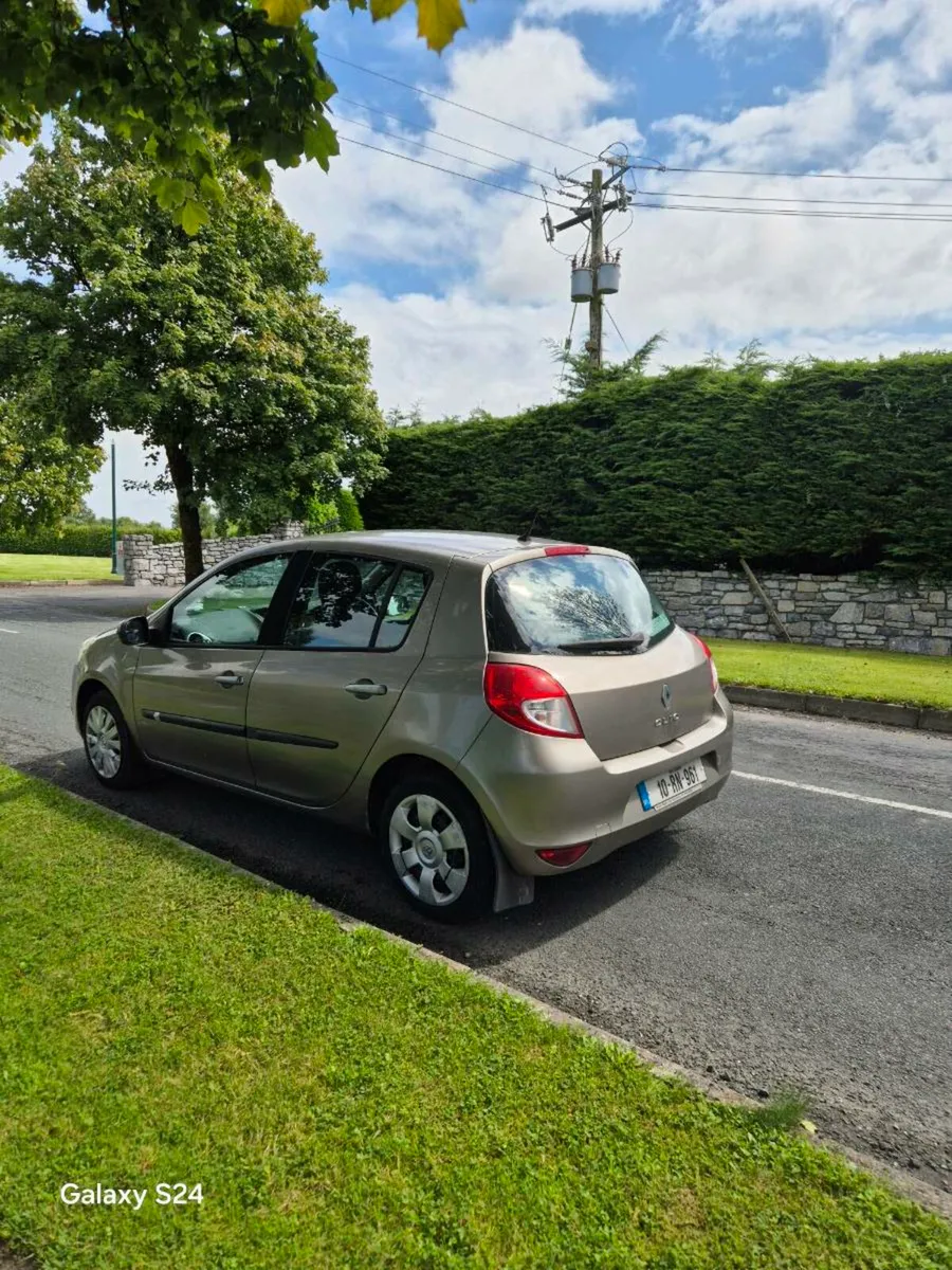 Renault   Clio 2010 - Image 3