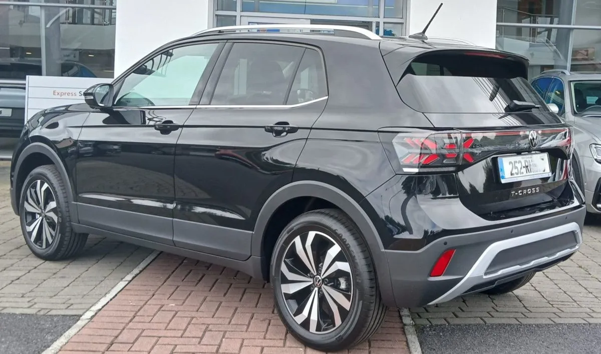 Volkswagen T-Cross Style 1.0 TSI 116HP  rear View - Image 4