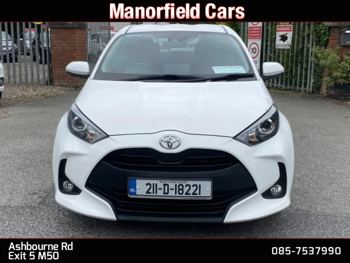 2021 Toyota Yaris Luna 1.0 Petrol MANUAL - Image 3