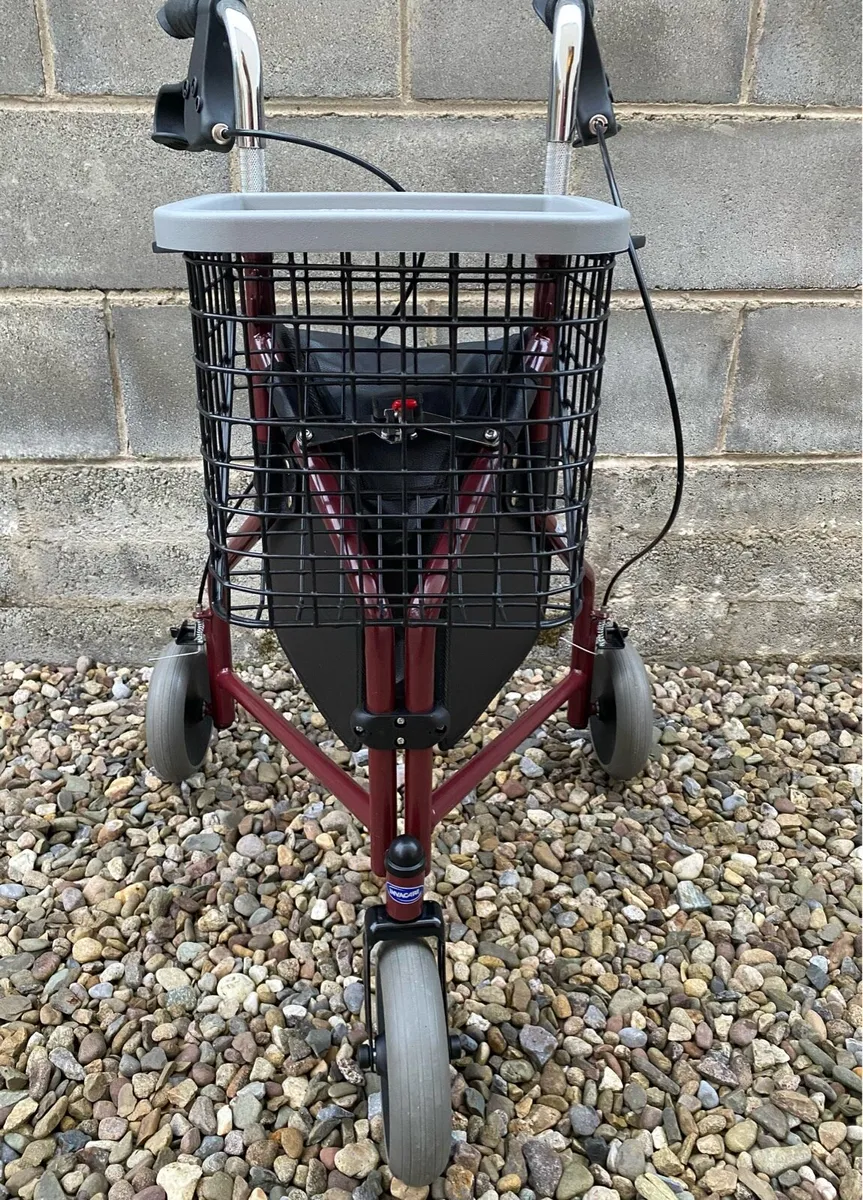 NEW Lightweight Tri Wheel Rollator, Basket & Bag - Image 2