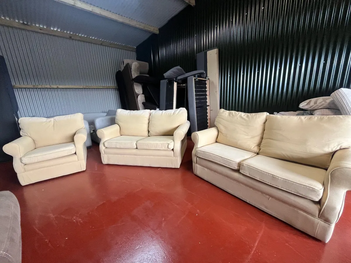 Yellow 2 seater plus 2 matching Armchairs - Image 1