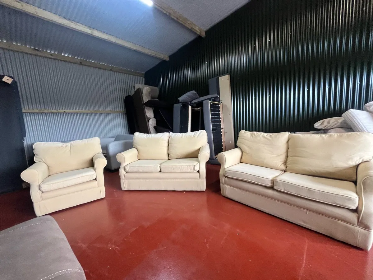 Yellow 2 seater plus 2 matching Armchairs - Image 2