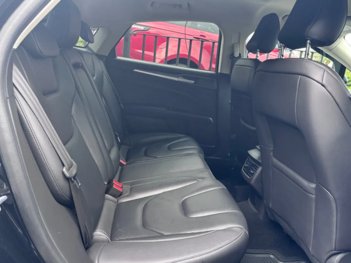2018 Ford Mondeo 2.0 ZETEC EDITION // FULL LEATHER - Image 4