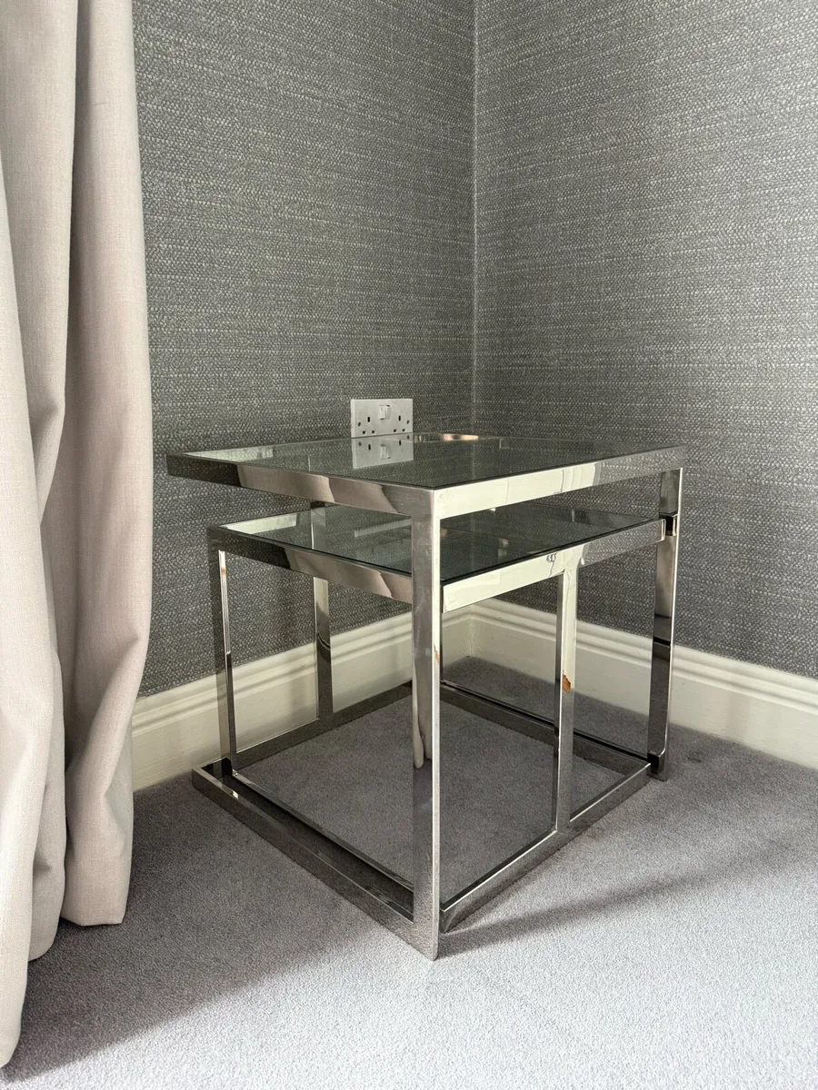 2 piece nest table - Image 3