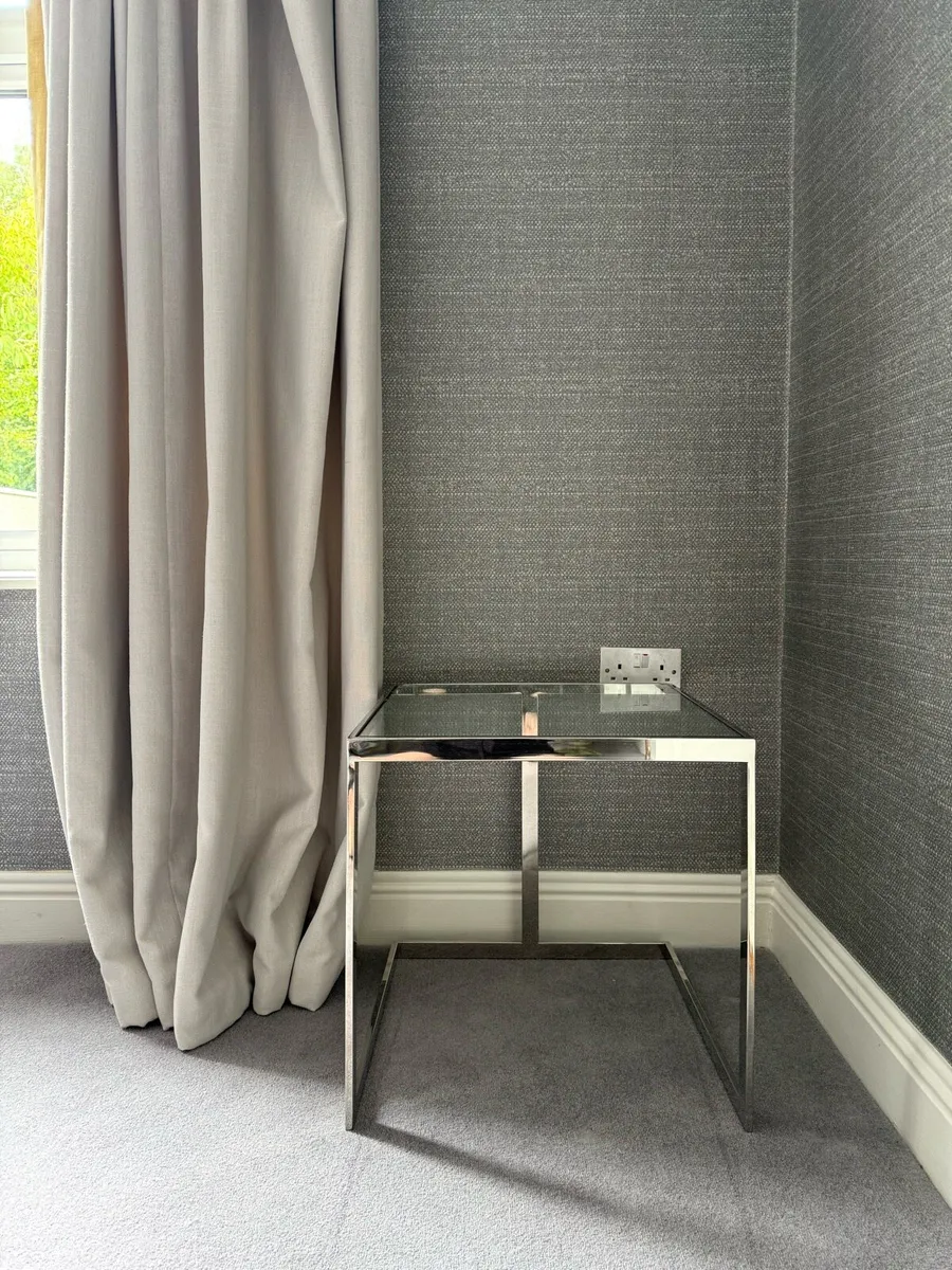 2 piece nest table - Image 4
