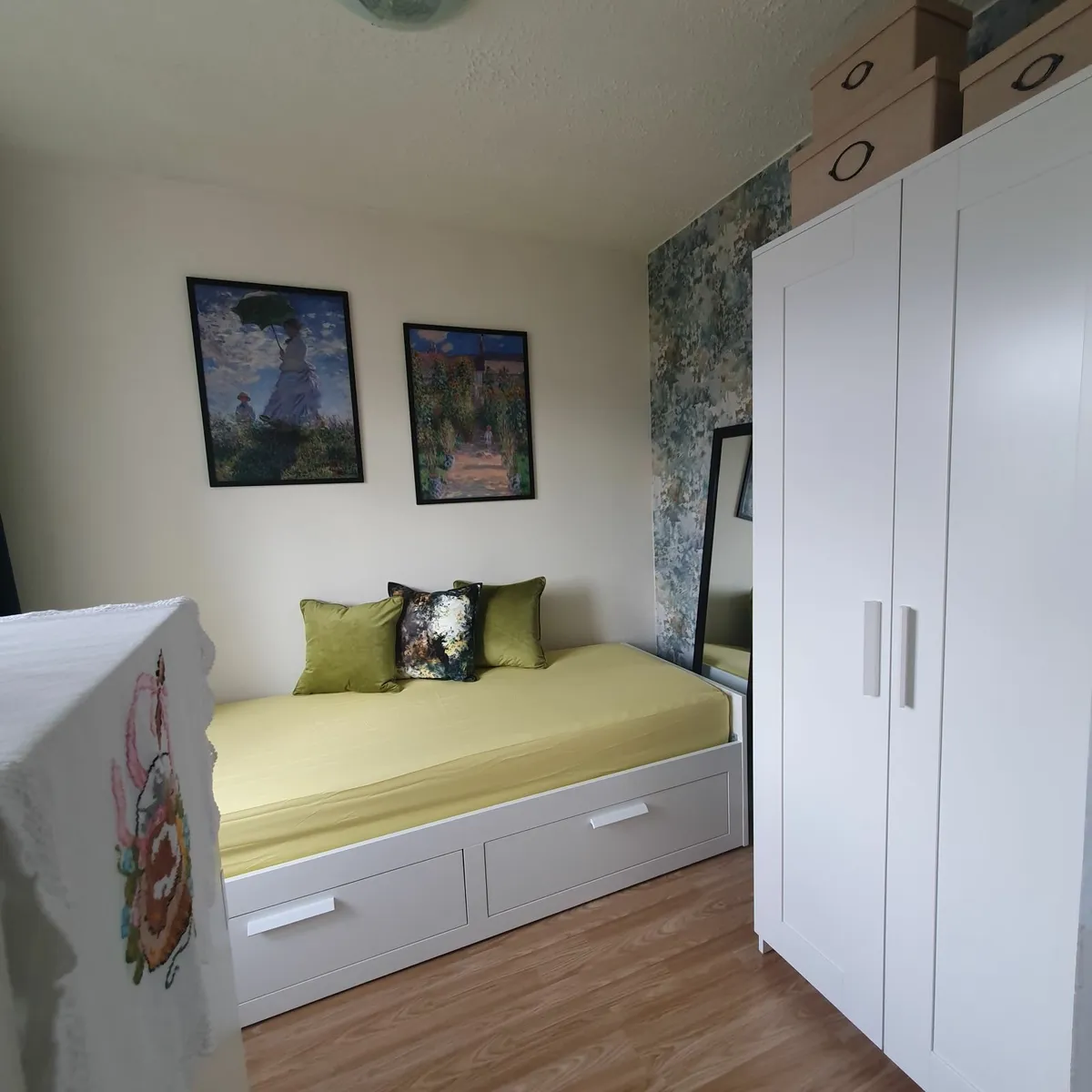 Day Bed/ Guest Bed - Image 1