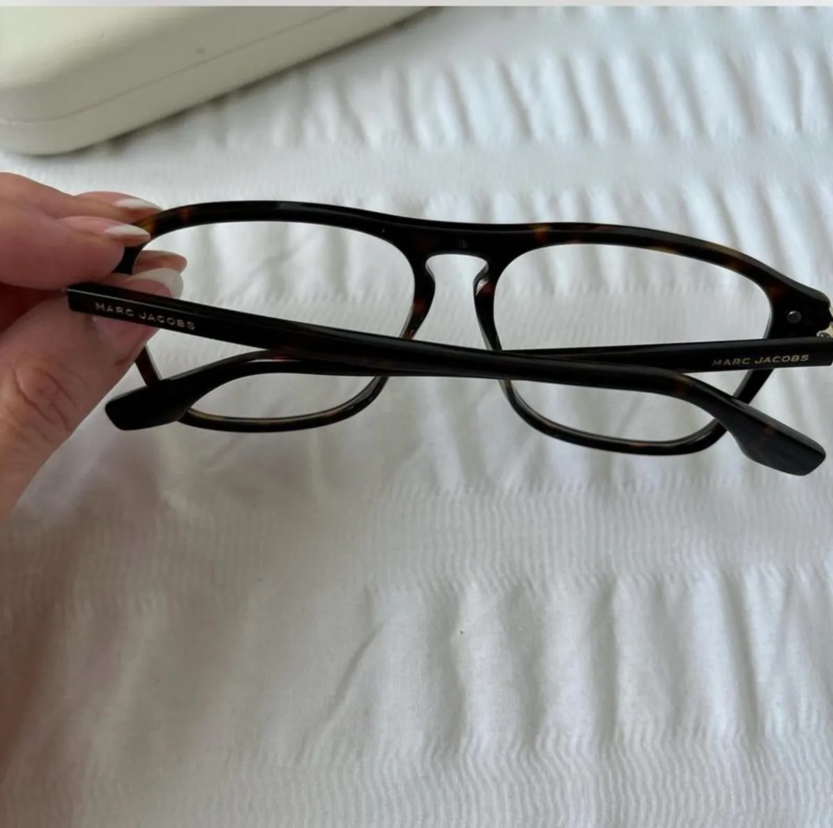 marc jacobs reading glasses mint condition - Image 3