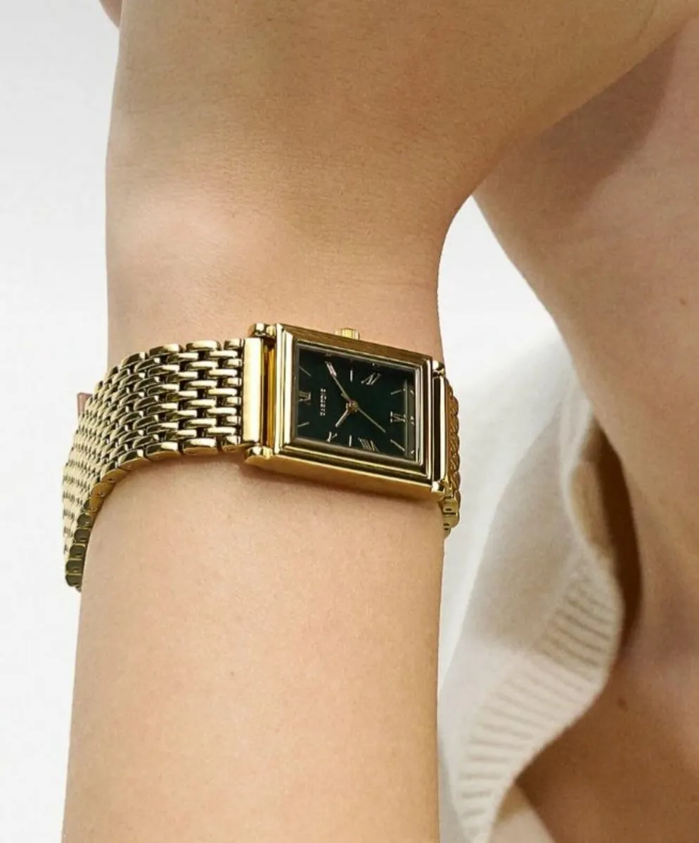 Women watch - Image 1
