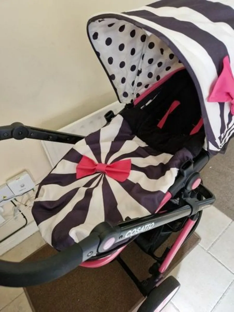 Cosatto Giggle 2 Pram Buggy Set with Accessories - Image 3