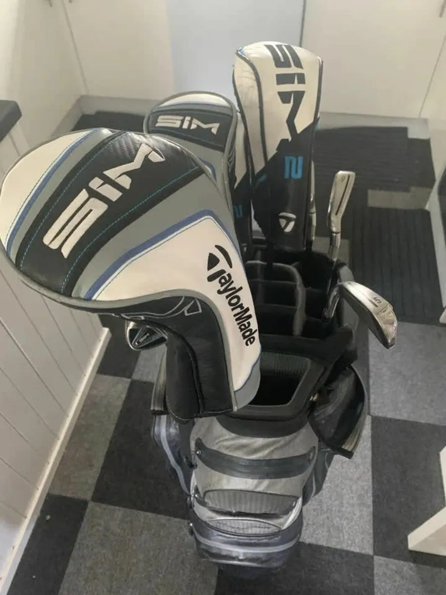 Taylormade Sim Max & Sim Max2 Golf Clubs set - Image 1