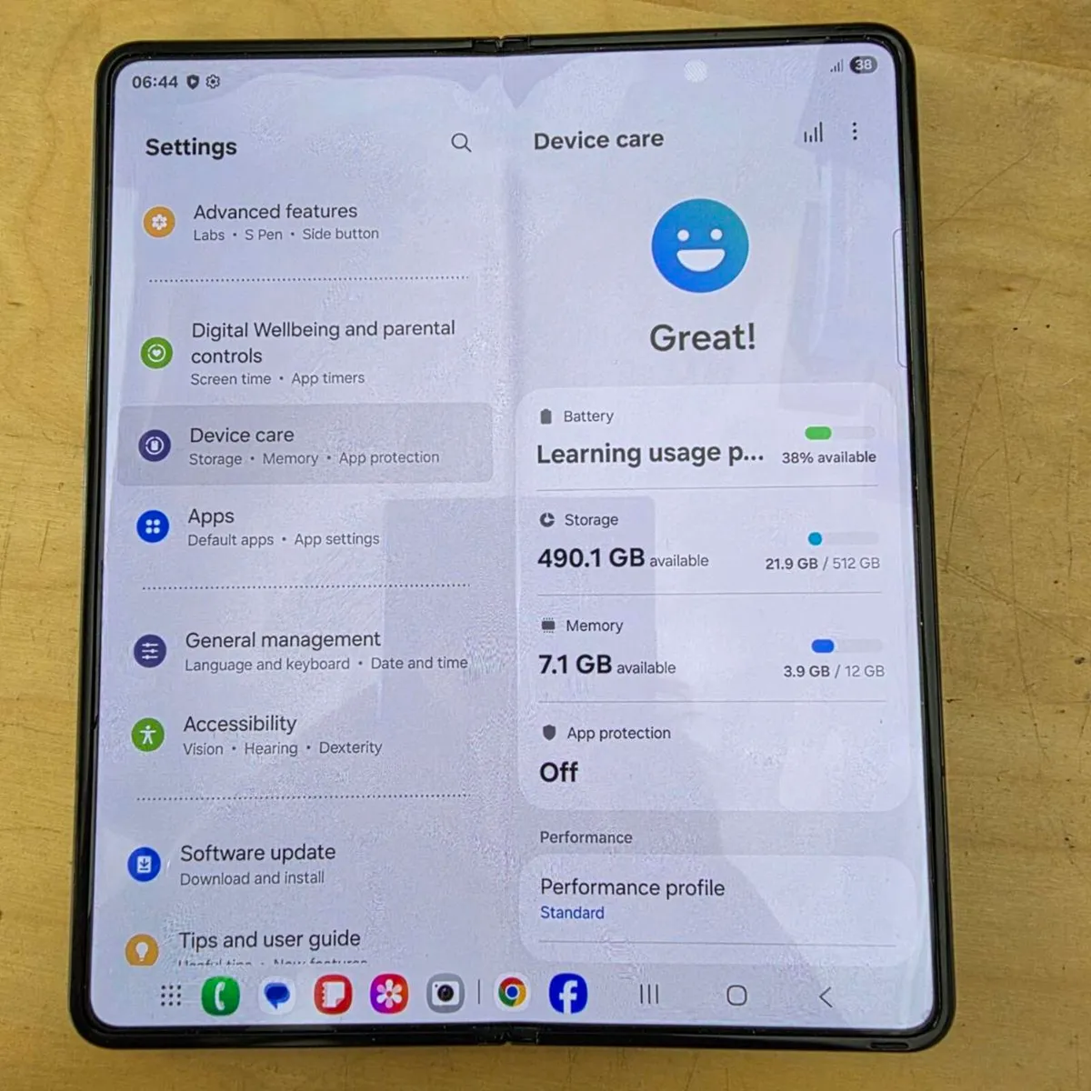 Samsung Galaxy Z Fold 4 - 512MB Storage 12GB RAM - Image 2