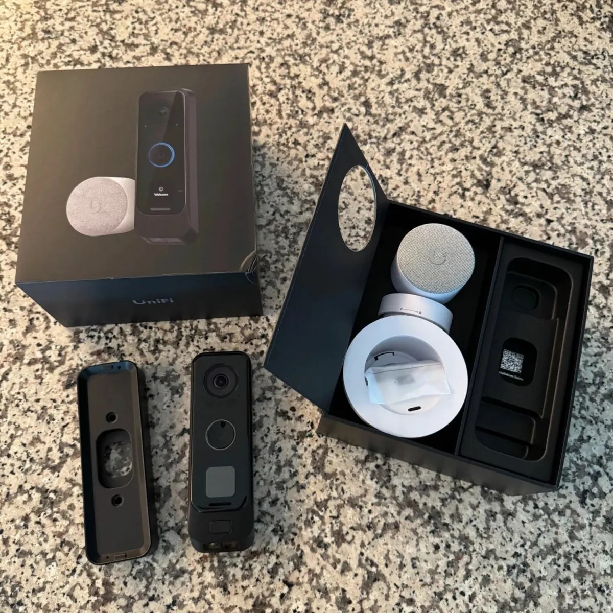 Ubiquiti G4 Doorbell Pro PoE Kit video doorbell - Image 1