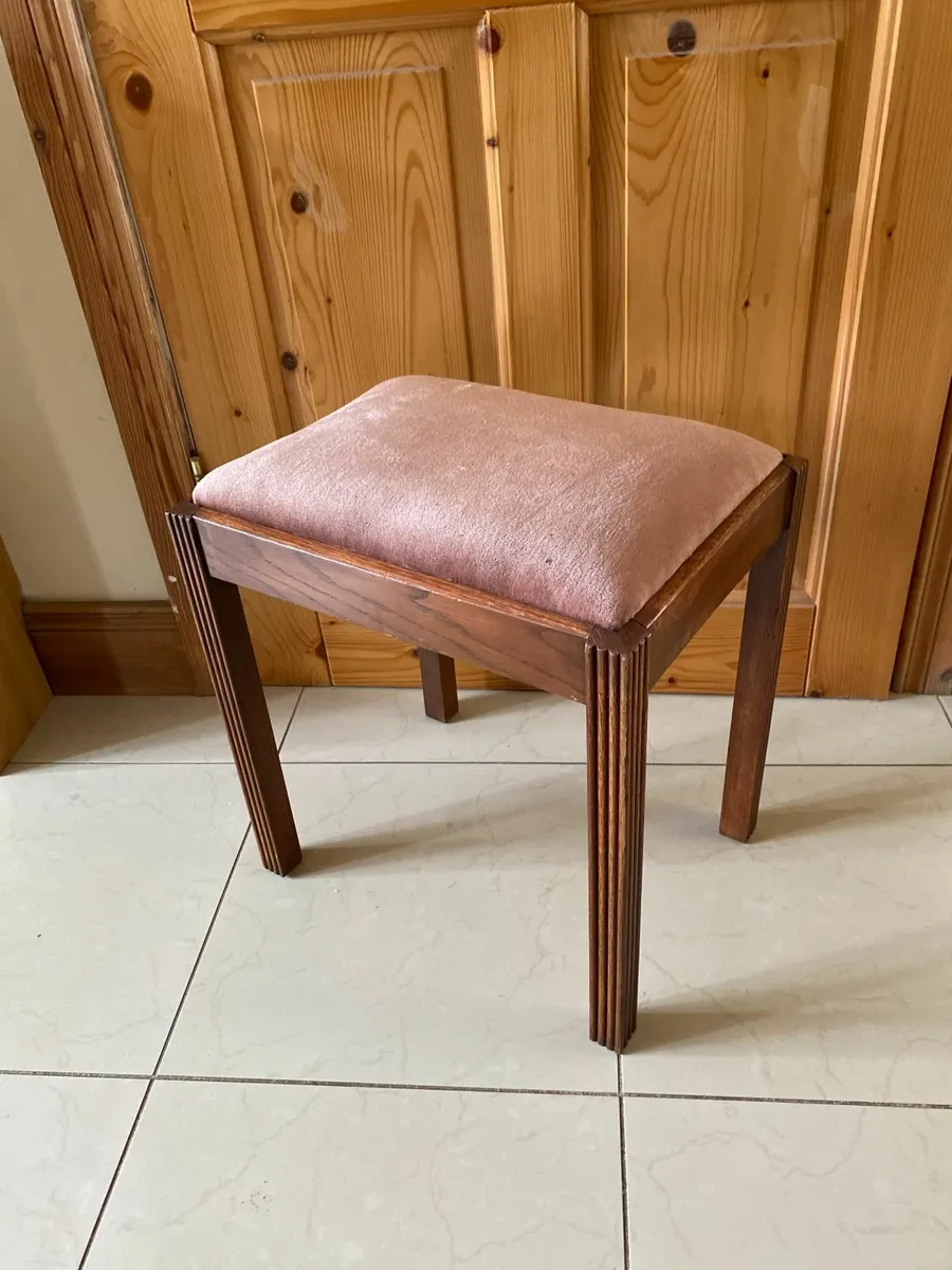 Vintage Oak dressing table stool reeded legs - Image 1