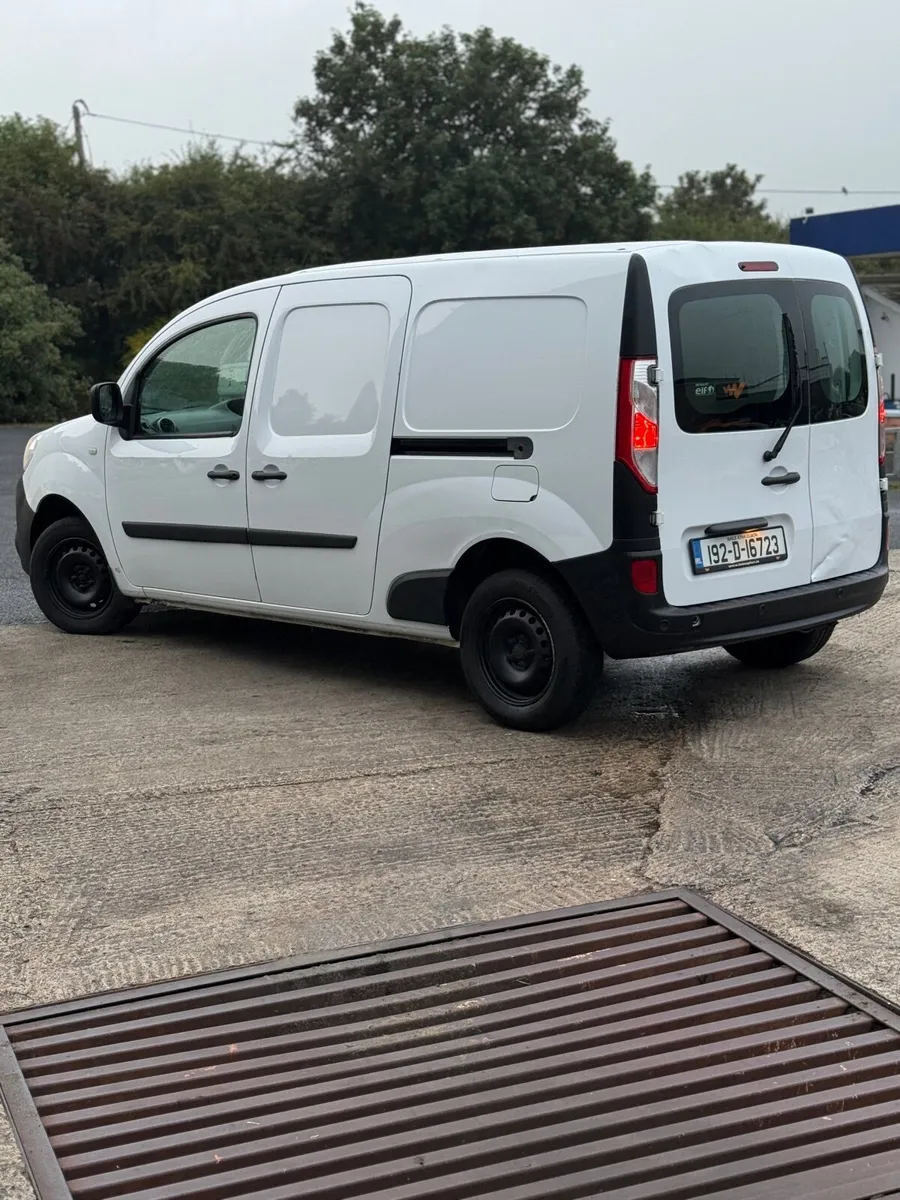 Long Van Renault Kangoo 2019 VAT payed - Image 3