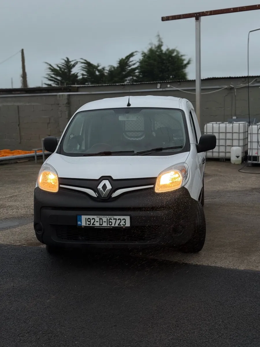 Long Van Renault Kangoo 2019 VAT payed - Image 4