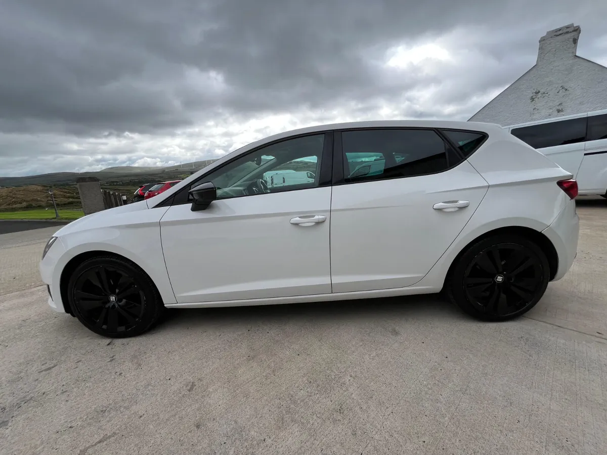 SEAT Leon 1.4 FR, Fully Loaded, Low Insurance - Image 4