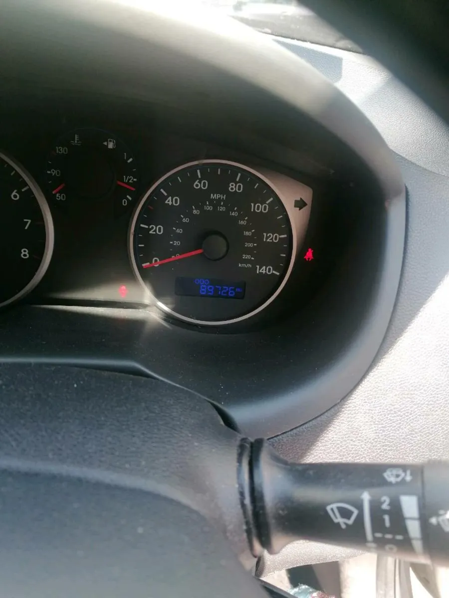 Car - Image 4