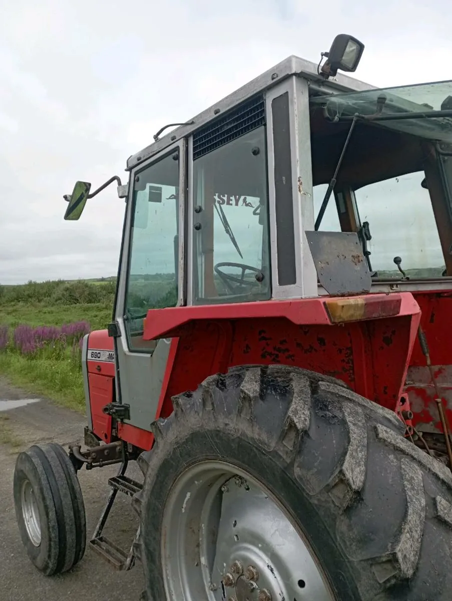 Massey Ferguson 690 - Image 4