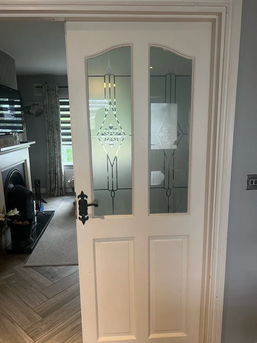 Double doors with handles - Image 3
