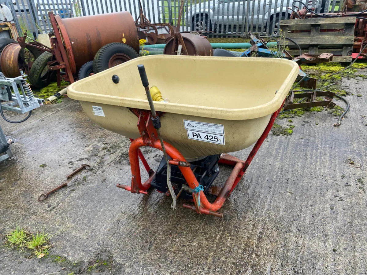 Abbey 425 fertiliser spreader - Image 4