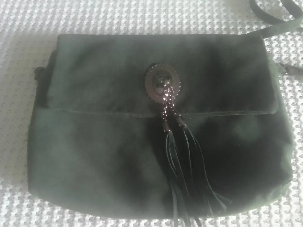 VINTAGE ITALIAN GREEN SUEDE LEATHER CROSSOVER BAG - Image 1