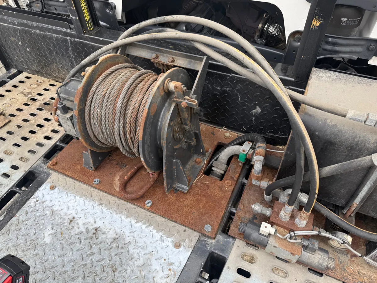 Heavy duty hydraulic winch - Image 2