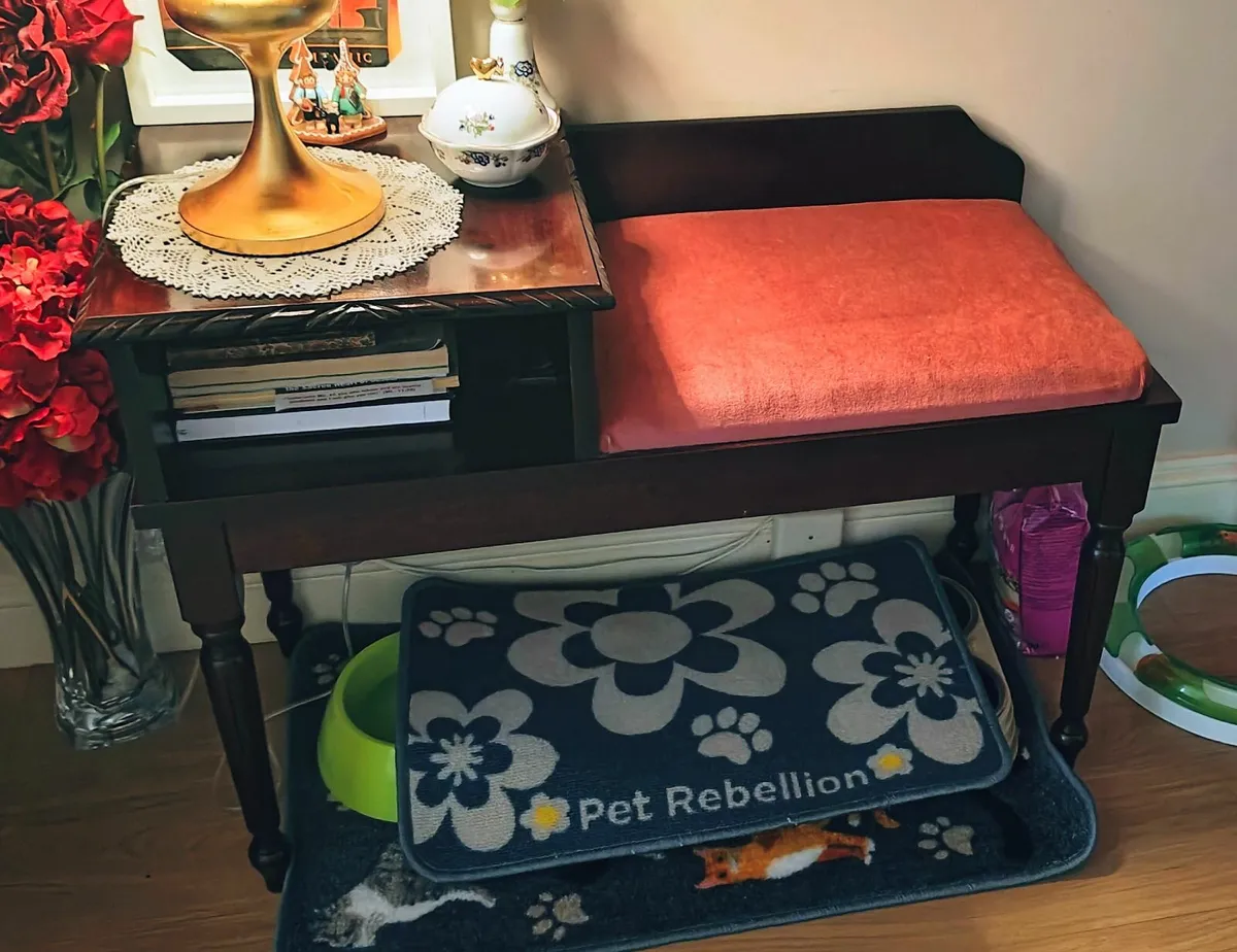 Hallway Unit with Bench | Phone Seat & Table