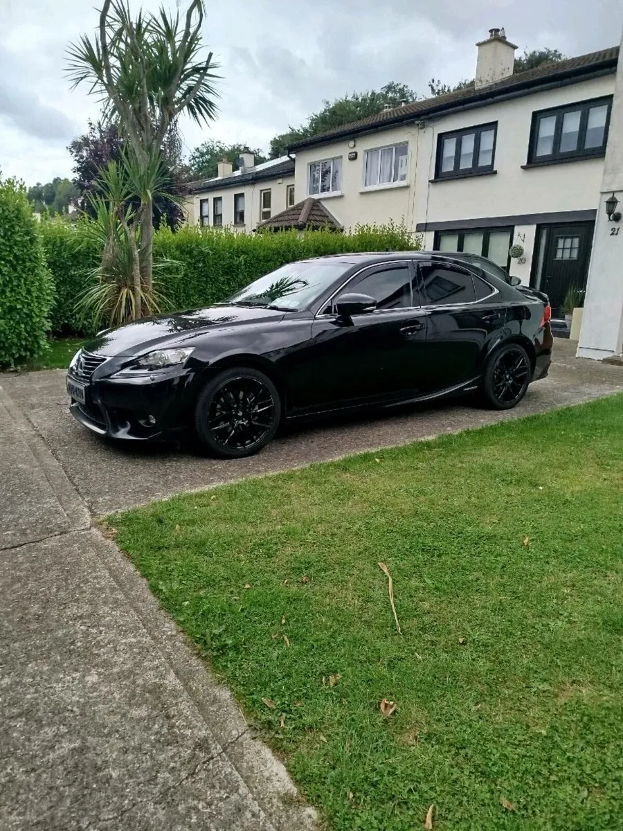 LEXUS IS300H EXECUTIVE EDITION 225BHP LONG NCT! - Image 4