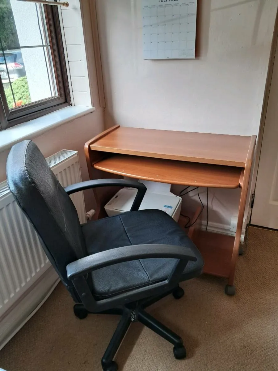 Computer desk & chair