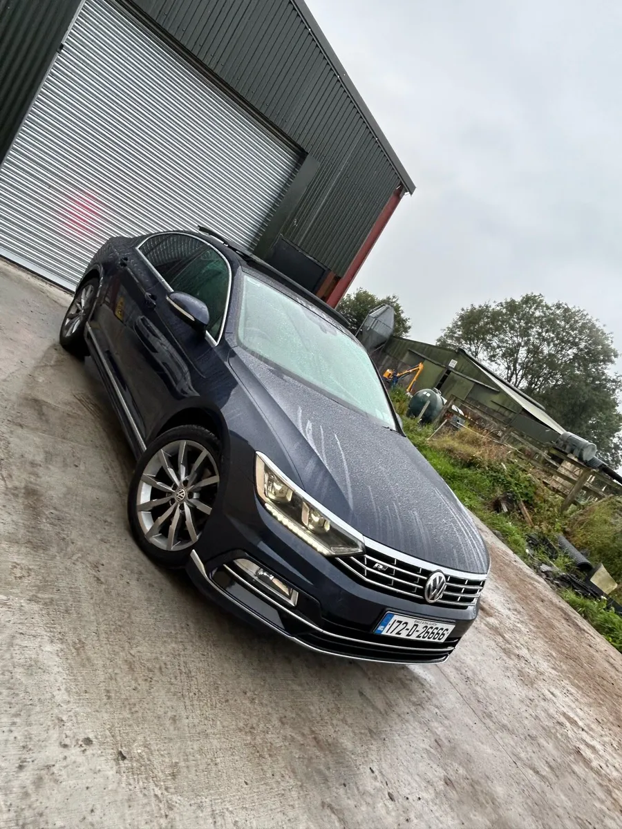 Volkswagen Passat R Line 2017 - Image 2