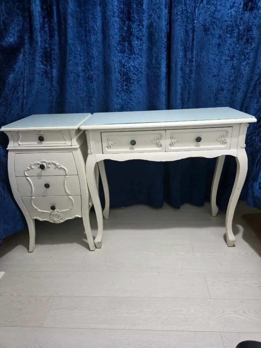 Dressing table and night table - Image 1