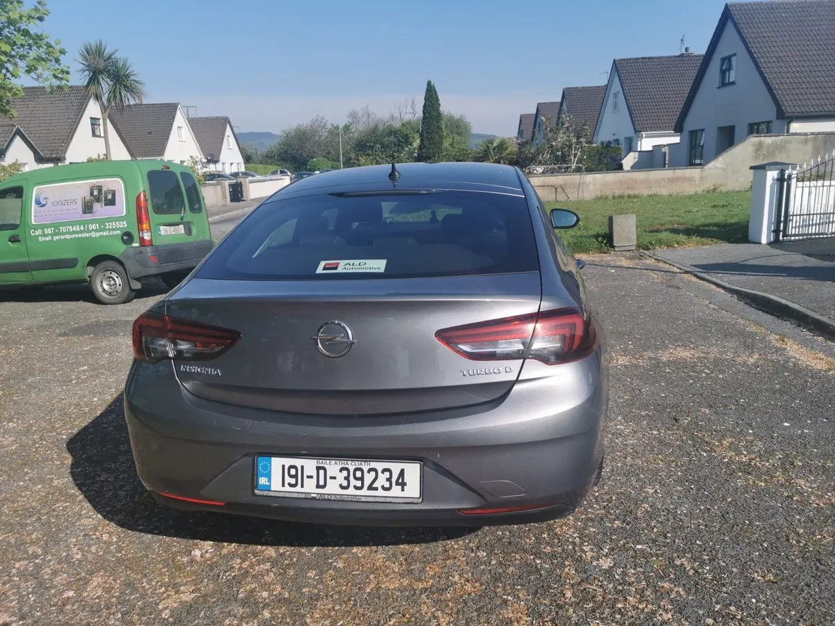 Opel insignia - Image 4