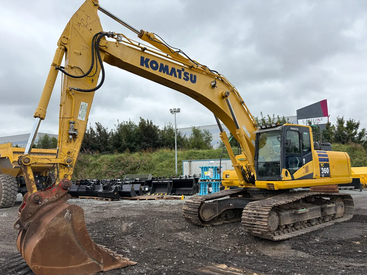 Komatsu PC360LC-10 - Image 2