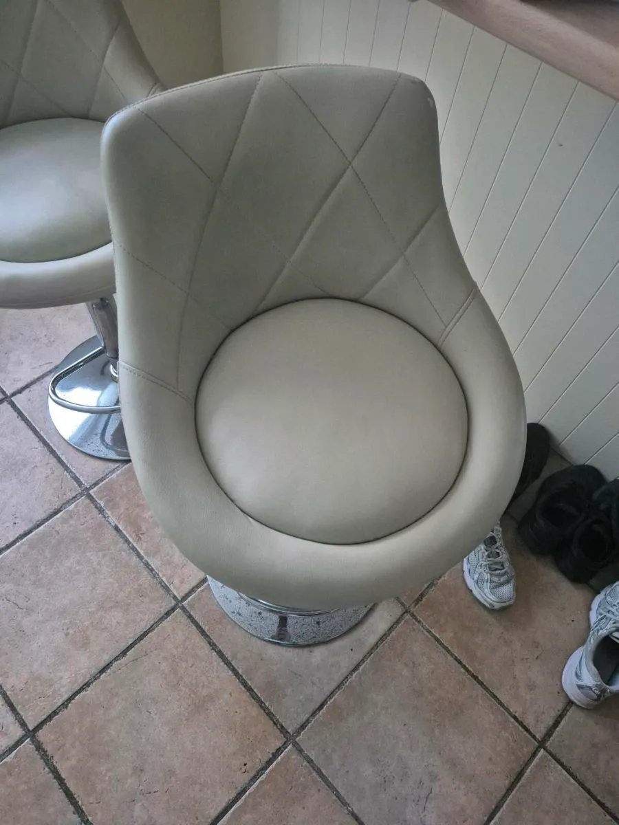 Kitchen barstools - Image 3