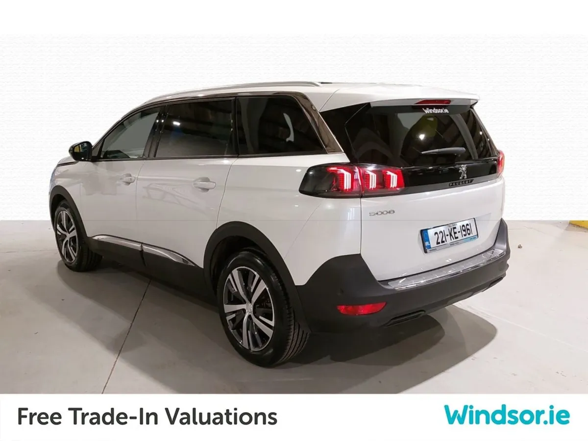 Peugeot 5008 1.5 Bluehdi 130bhp Allure - Image 3