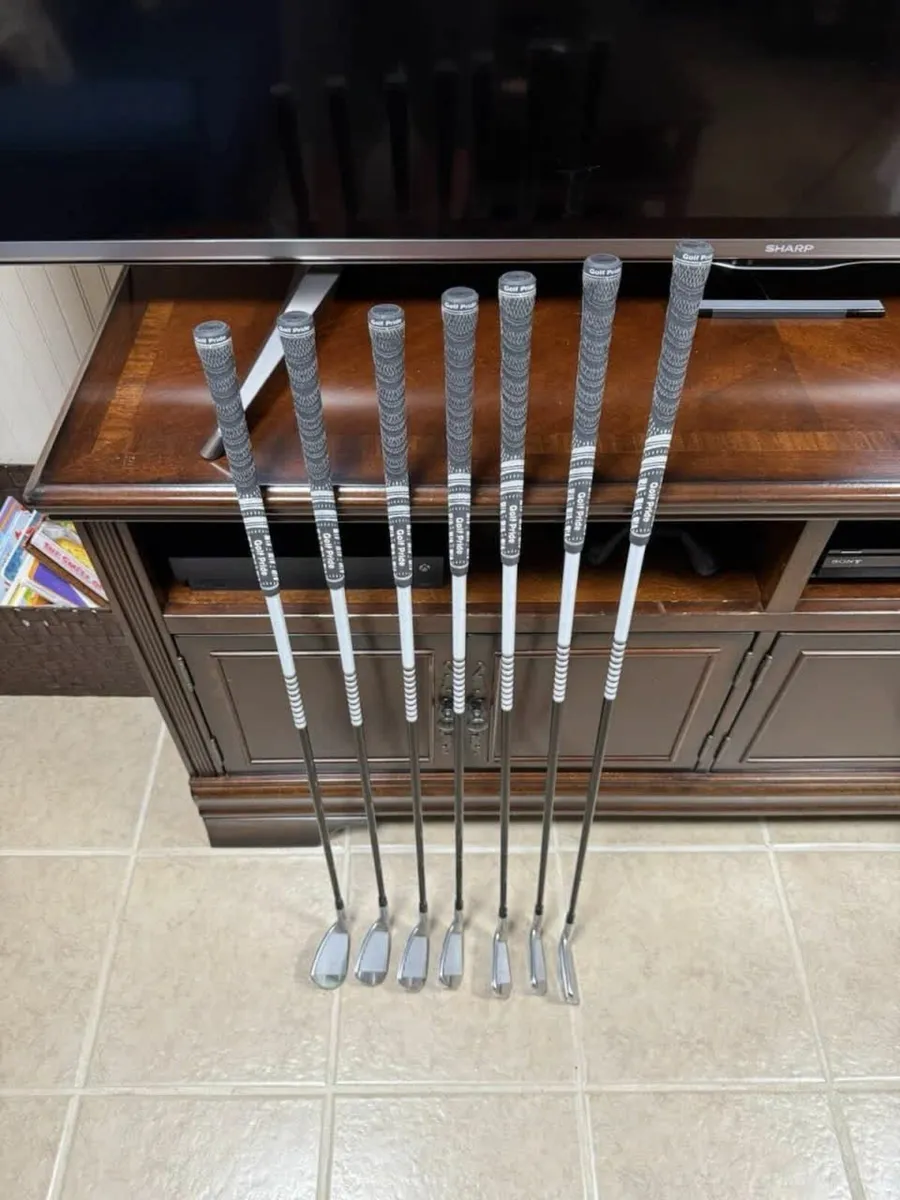Titleist T200 GW Thru 5Iron Tour AD Shafts - Image 2
