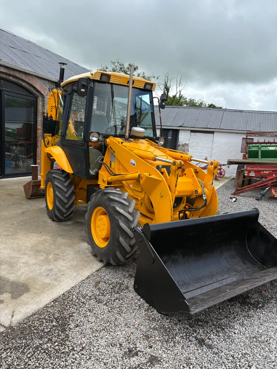 JCB 2CX  Streetmaster  Backhoe - Image 3