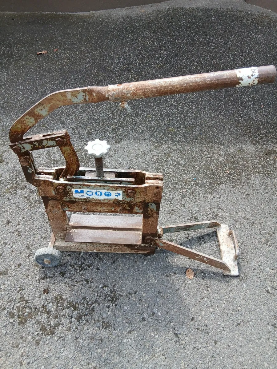 Block Splitter- Brick Splitter - Image 1