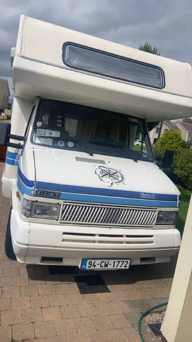 Camper van - Image 1