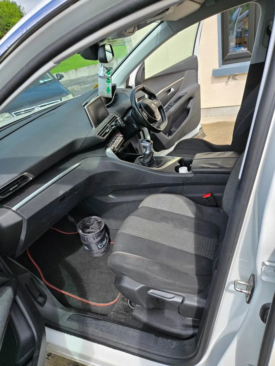 Peugeot 3008 2018 - Image 4