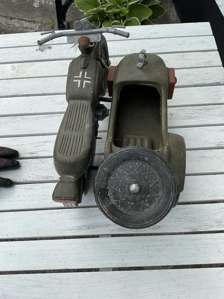 German motorcycle and sidecar for 12” figures - Image 2