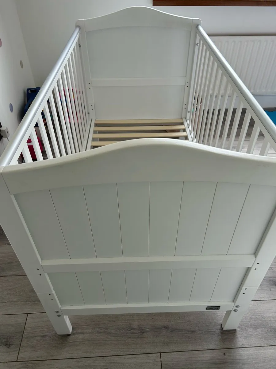 Nested Sorrento Wooden Cot Bed White - Image 1