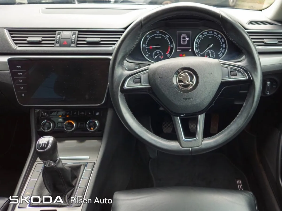 Skoda Superb (71) Style 2.0tdi 150HP - Image 2