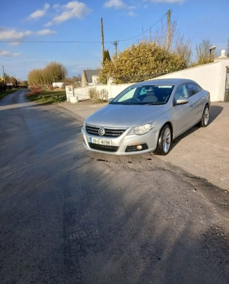 2009 Volkswagen Passat CC - Image 2