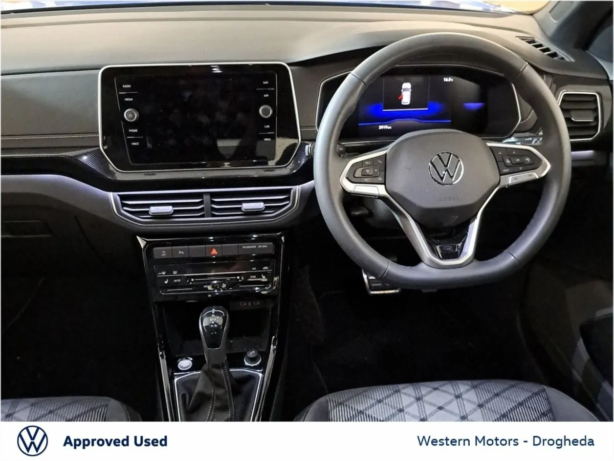 Volkswagen T-Cross T-cross R-line  automatic Demo - Image 4