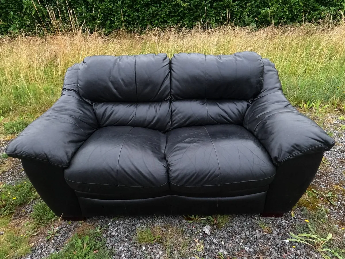 Comfy Faux Leather Sofa – Ideal For Any Room 🔥 - Image 1