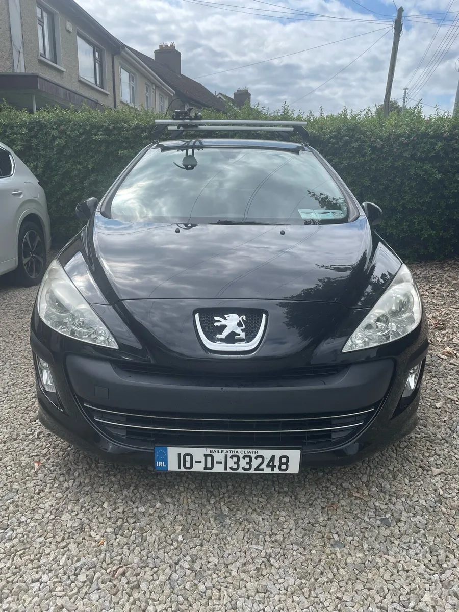 Peugeot 308 - Image 1