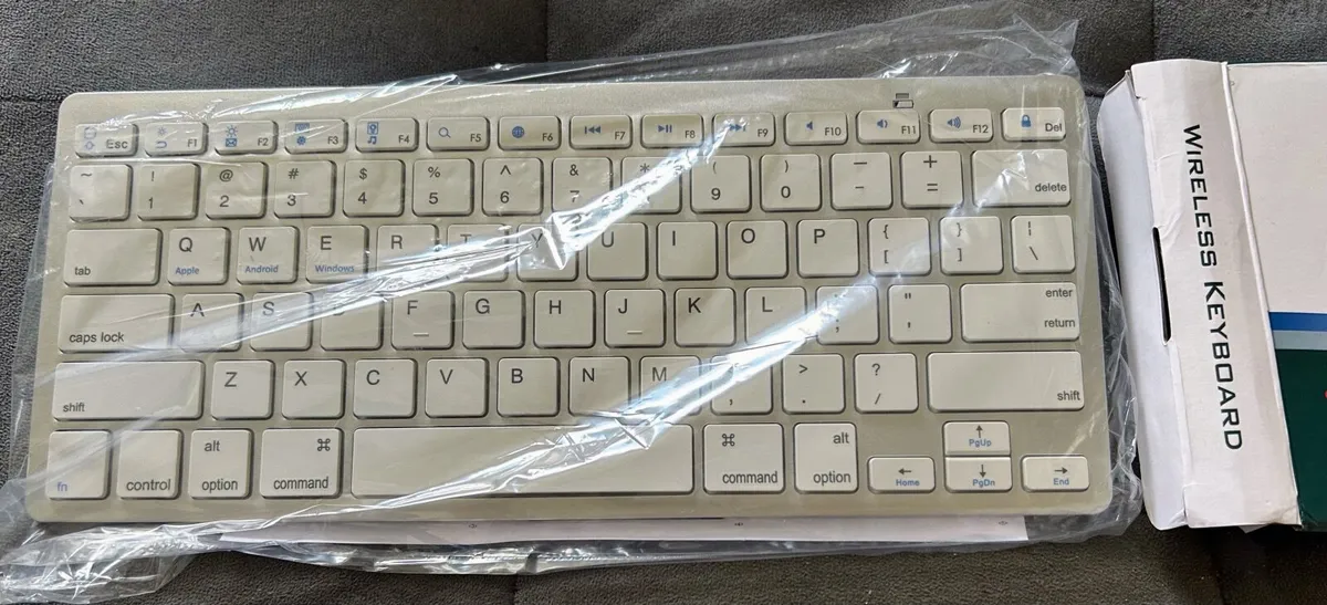keyboard / wireless Bluetooth brand new - Image 3