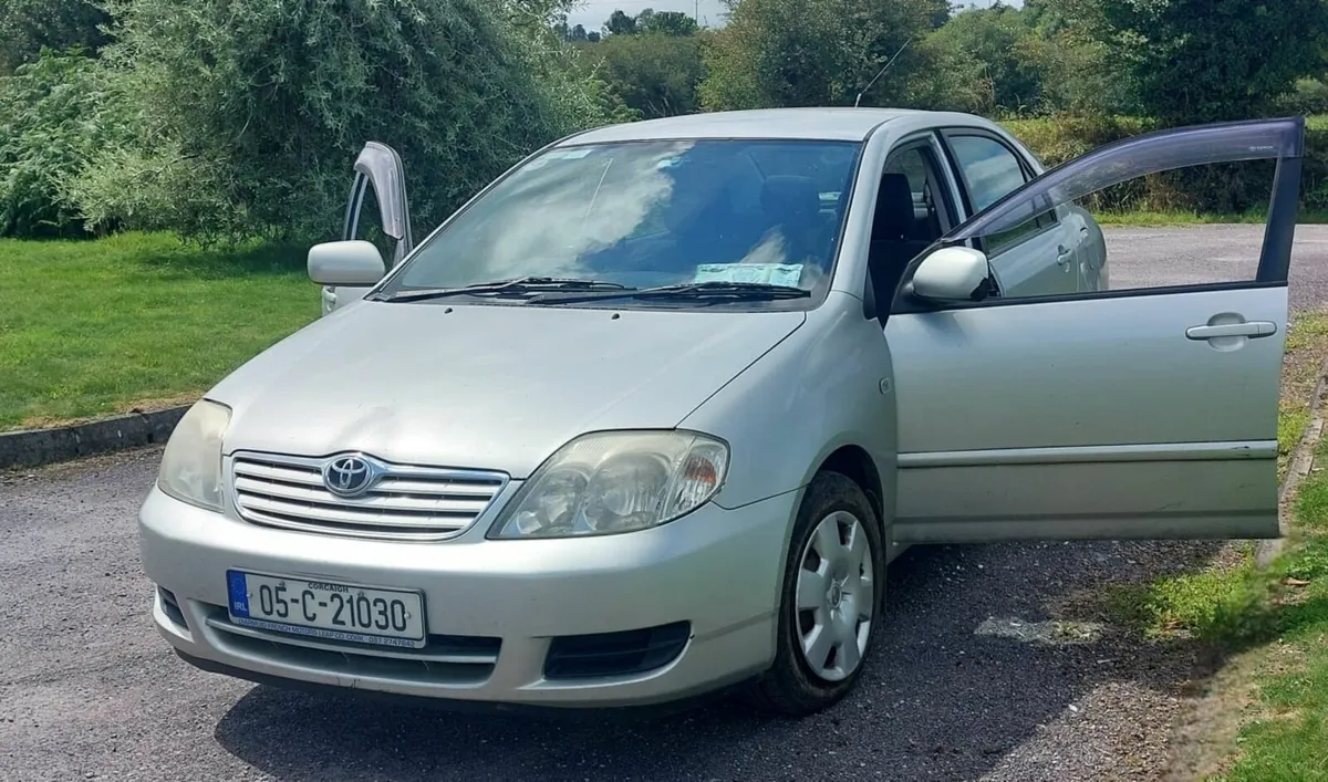 Toyota Corolla 2005 - Image 1